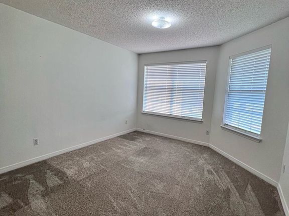 4th image of 1334 Mazurek Blvd