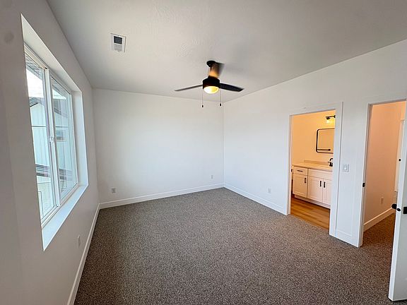 5th image of 1681 W 2925 N #2B