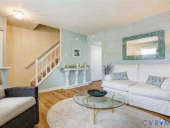 3rd image of 9505 Sara Beth Cir