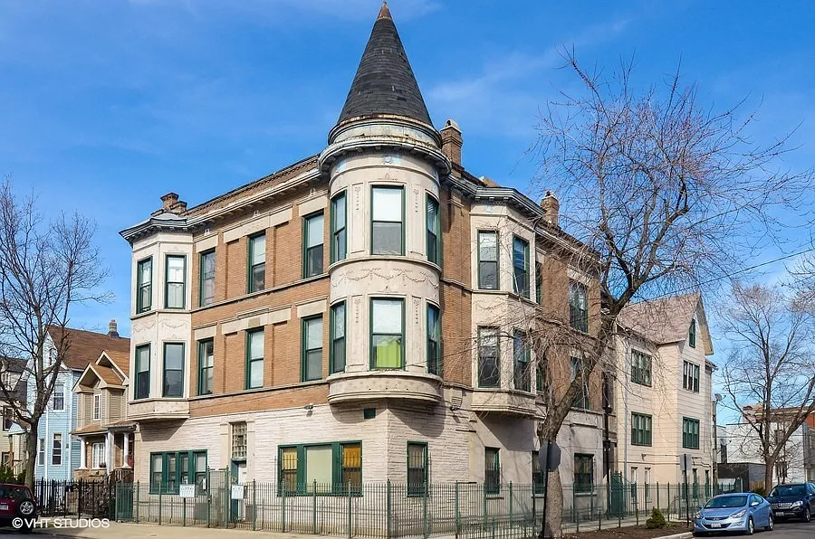 1701 N Albany Ave #3F