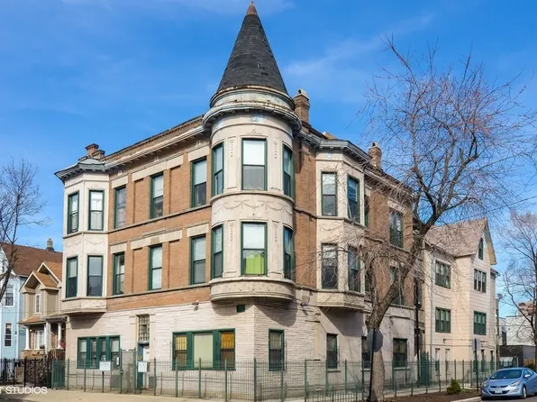 1701 N Albany Ave APT 3F, Chicago, IL 60647