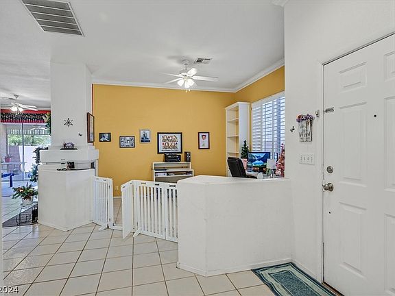 3rd image of 2760 W Agate Ave