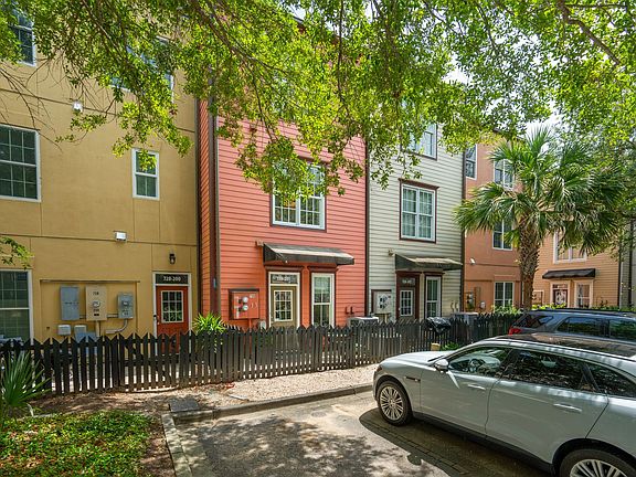3rd image of 728 S Shelmore Blvd Unit 201