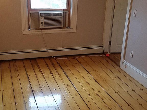 Front smaller bedroom facing out