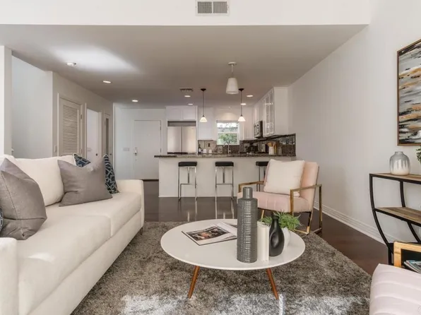 5050 Cahuenga Blvd, North Hollywood, CA 91601