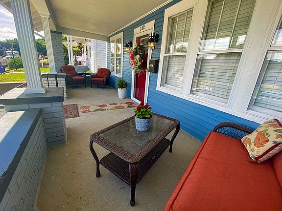 3rd image of 2813 Gilbert Ave