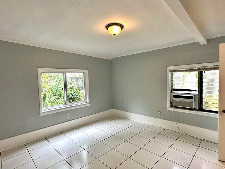 313 S Lakeside Dr #2 — Photo 7