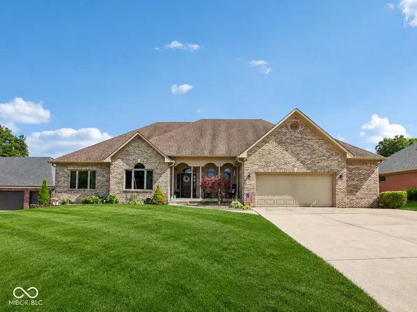 6635 E Ridgeview Ct, Mooresville, IN 46158