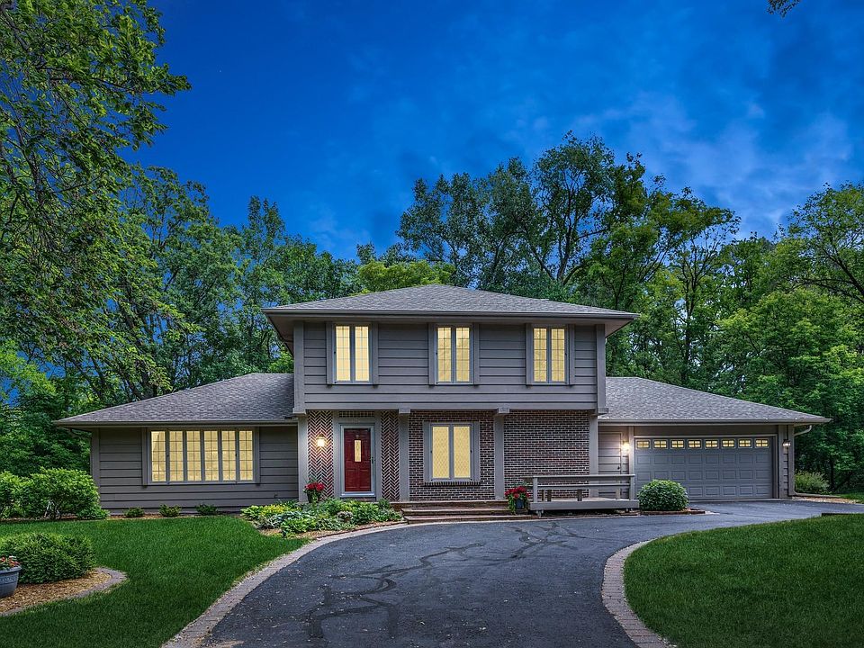 1st image of 12801 Woodview Ct