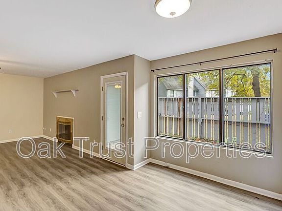 4th image of 2167 Spoleto Ln