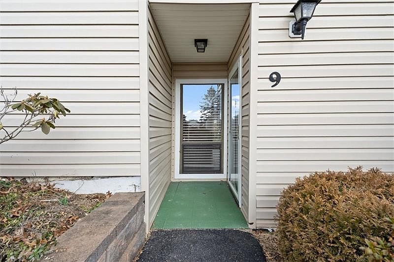 9 Blueberry Ln, Wexford, PA 15090 Zillow