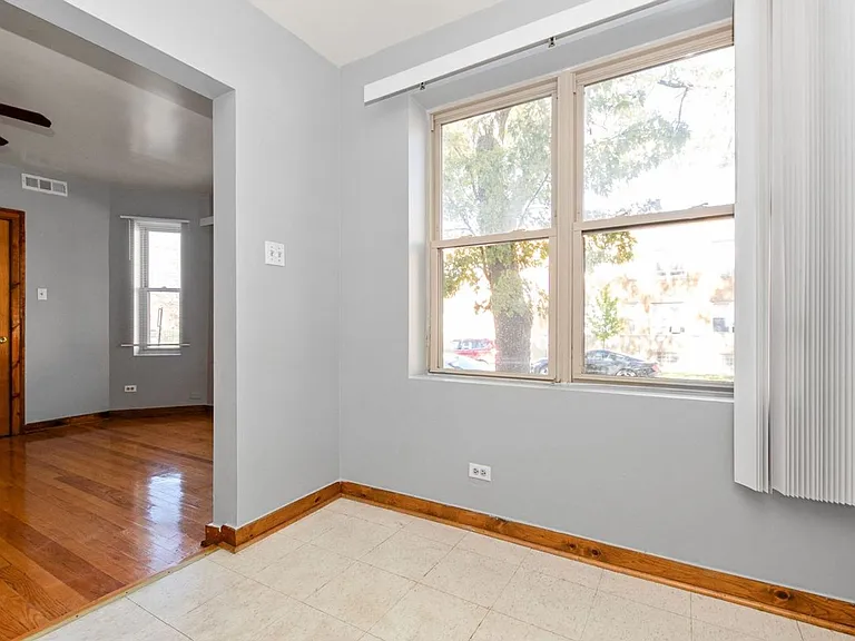 4737-4743 W 65th Mobility Zone — Photo 8