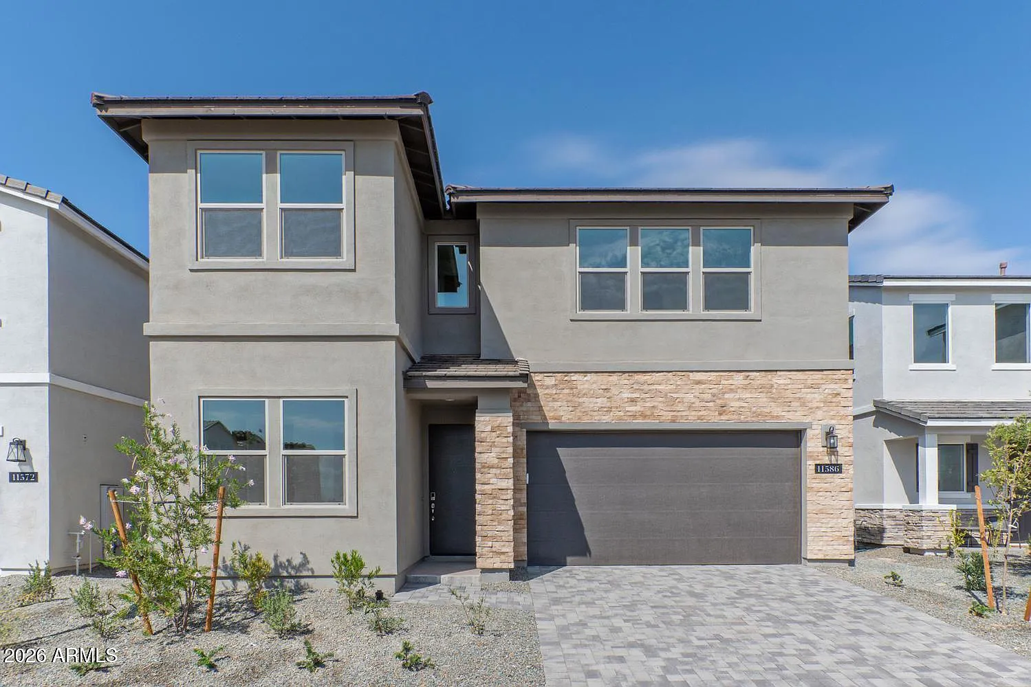 4 bed, 2.5 bath, 2201 sqft, $3,900 — Photo 1