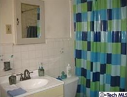 2nd image of 2650 Rich St