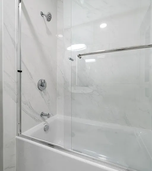 17XX Harbor Ave SW #402 — Photo 11