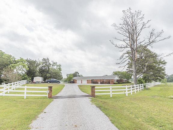 2nd image of 106 Woodside Dr