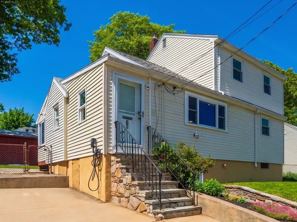38 Grassmere Rd, Hyde Park, MA 02136