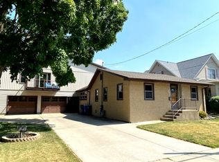 1919 8th St, Peru, IL 61354