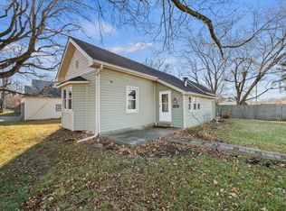 104 S Bowers St, Whitestown, IN 46075