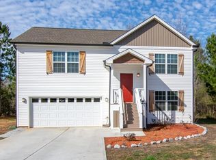 1416 Crystal Brook Ct, Monroe, GA 30655