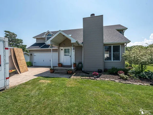 3765 Yargerville Rd, La Salle, MI 48145