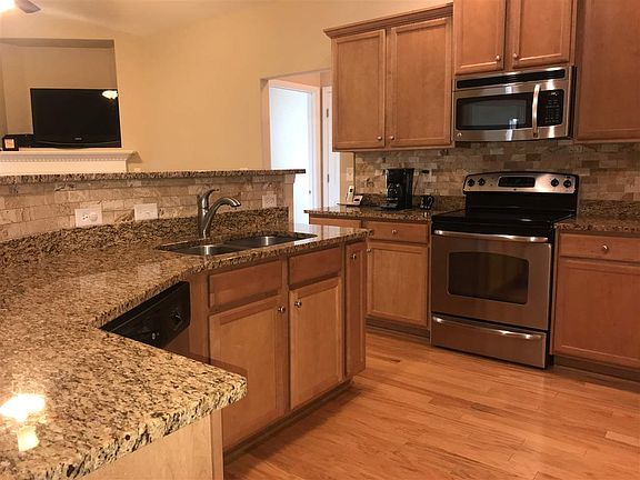 2nd image of 63 Dandie Dr