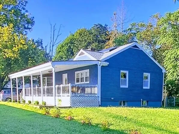 95 Prospect St, Milford, MA 01757