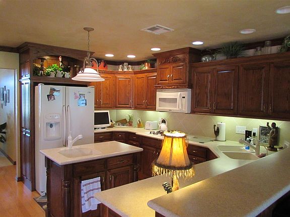 4th image of 4613 Lovell Ln