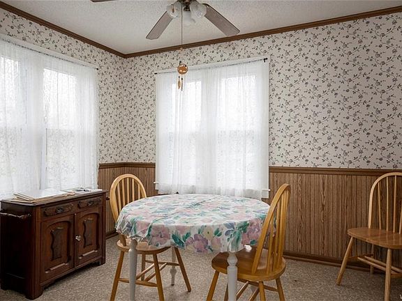 5th image of 551 Girard Ave