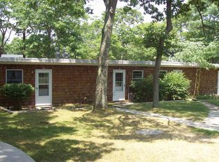 3 Kitchawan Ln, Hampton Bays, NY 11946