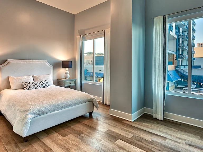 27 Atlantic Apartments — Photo 15
