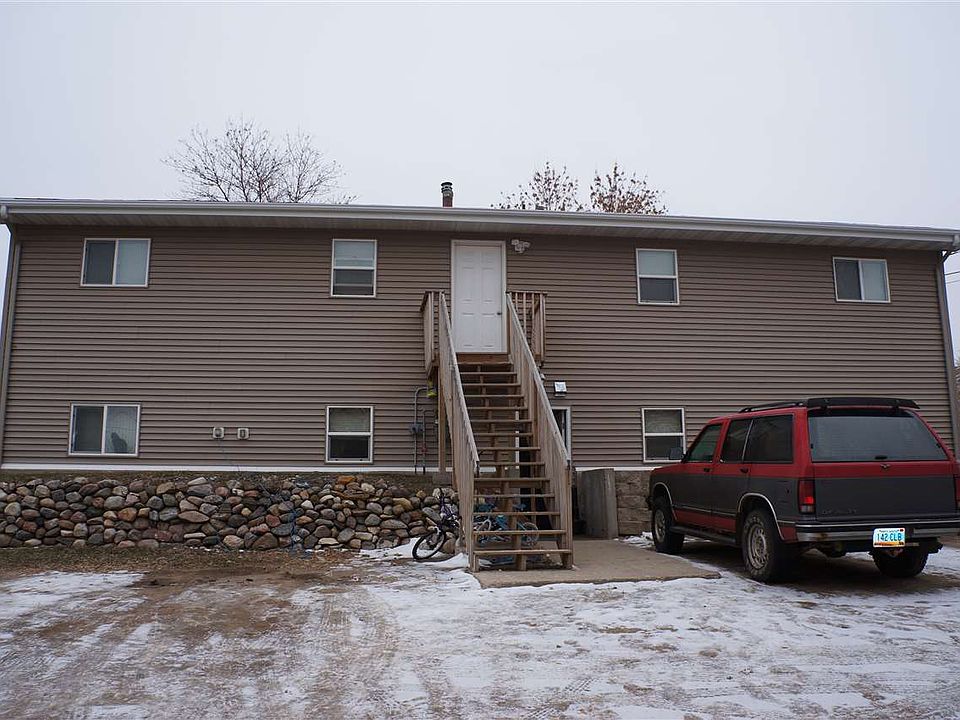 2nd image of 610 6th St SW