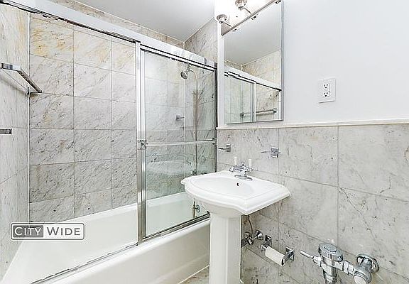 5th image of 436-442 E 81st St #6G