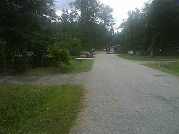 3rd image of 105 Oak Park Dr