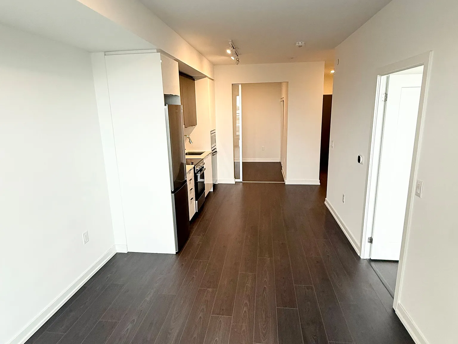 Joy Station Condos — Photo 3