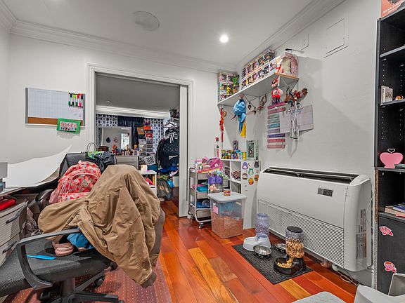 5th image of 120 Rockaway Ave Floor 2
