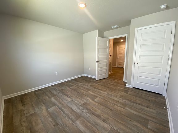 20220407_193759665_iOS_09272022