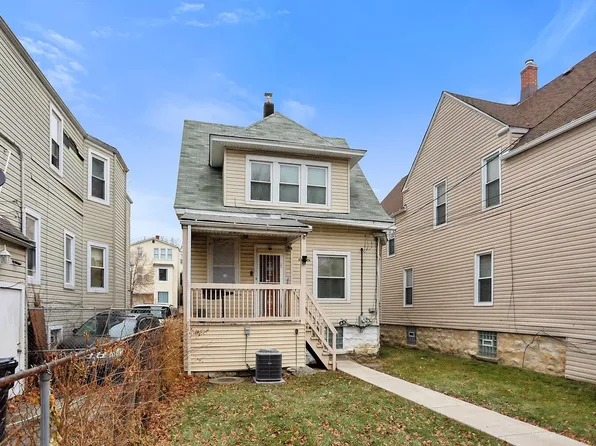 5925 W Iowa St, Chicago, IL 60651