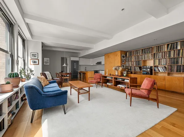 315 W 36th St APT 14A, New York, NY 10018