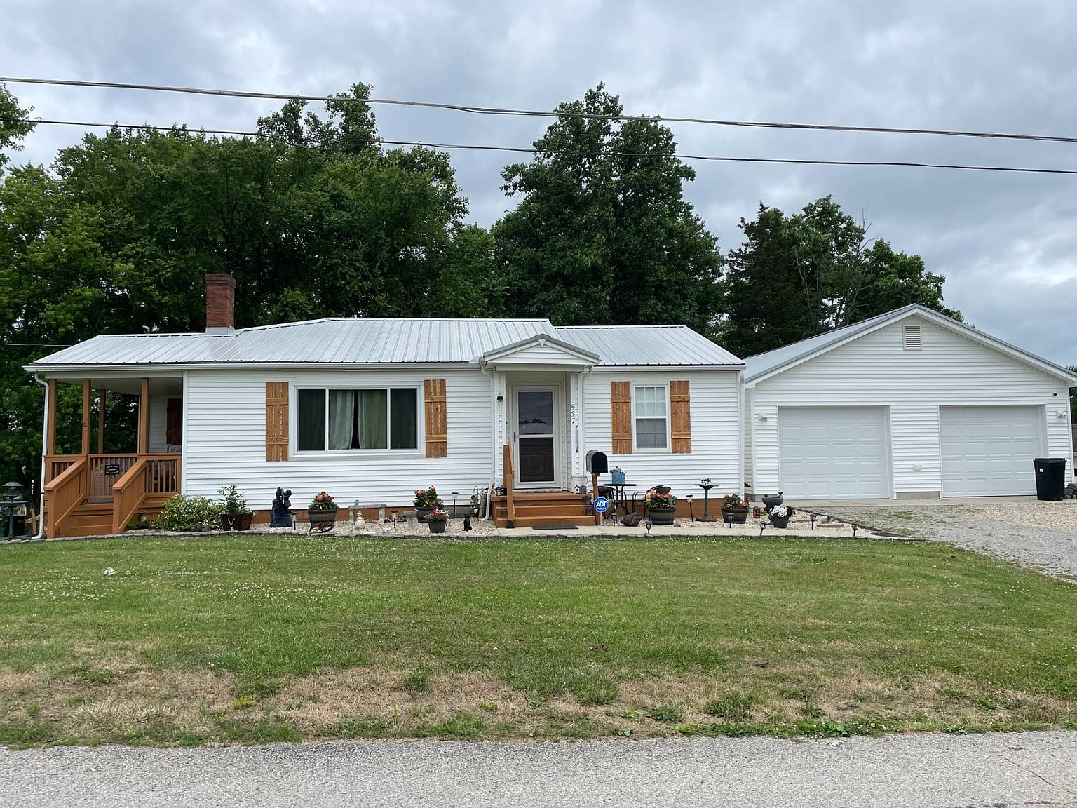 537 1st St, West Union, OH 45693 MLS 11185981 Zillow