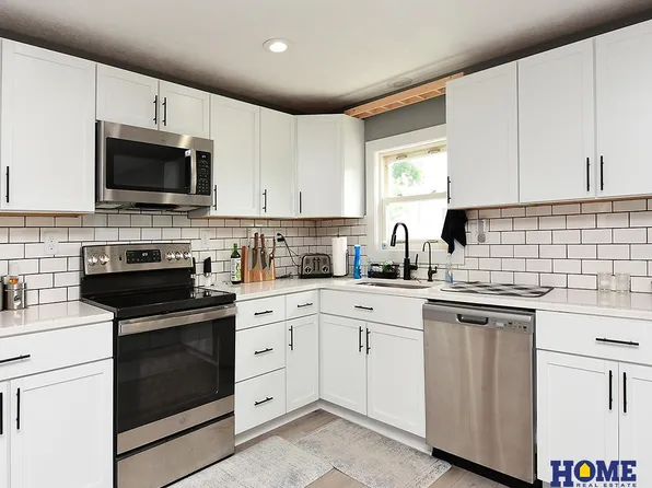 2890 Pioneers Rd, Milford, NE 68405