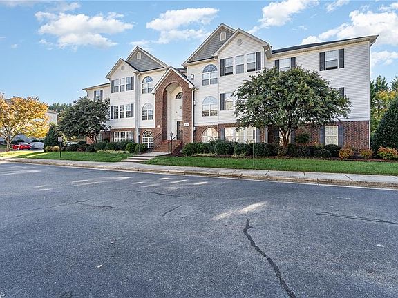 2nd image of 4290 Cedarcroft Ct APT 2C