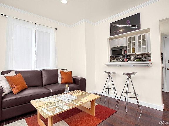 Living room (furnishing not included)