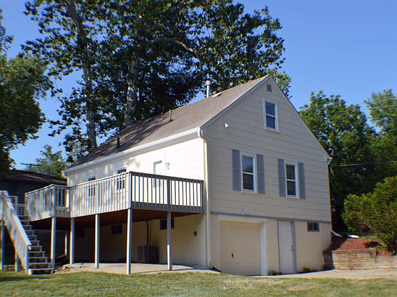 GARAGE / BASEMENT & DOUBLE WIDE DRIVEWAY