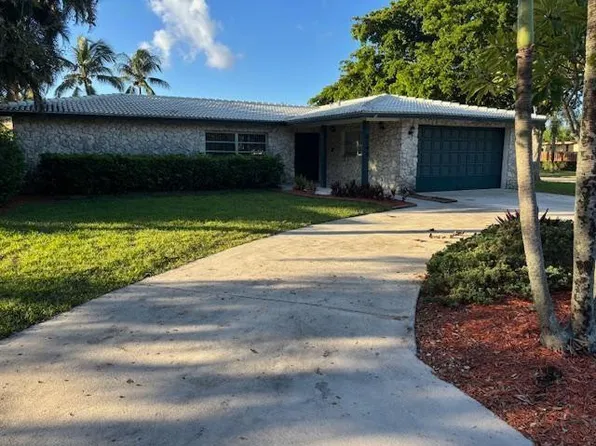 8244 NW 6th Street, Coral Springs, FL 33071
