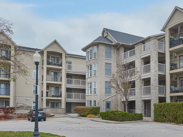 1431 Walkers Line #208, Burlington, ON L7M 4P3