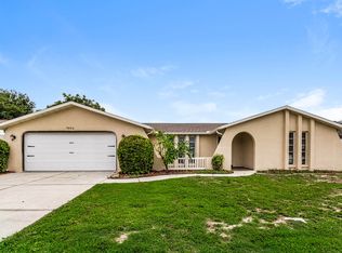 7043 Fireside Dr, Port Richey, FL 34668