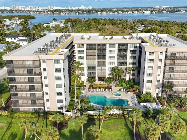 1001 Benjamin Franklin Dr Unit 403, Sarasota, FL 34236