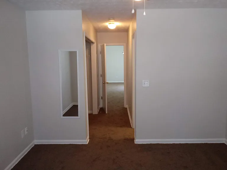 Avensong Village Cir — Photo 9
