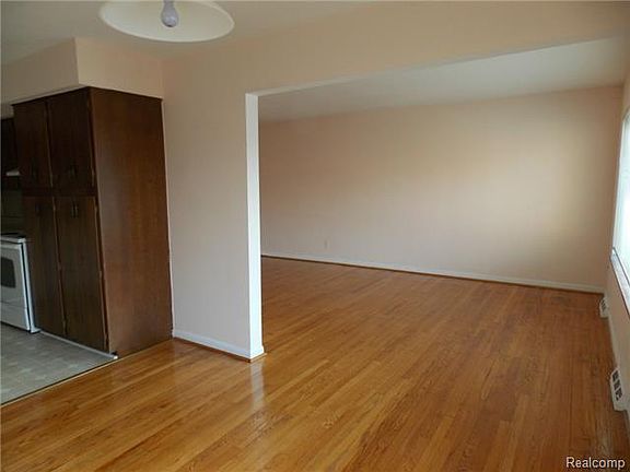 5th image of 335 N Eton St Unit 26C